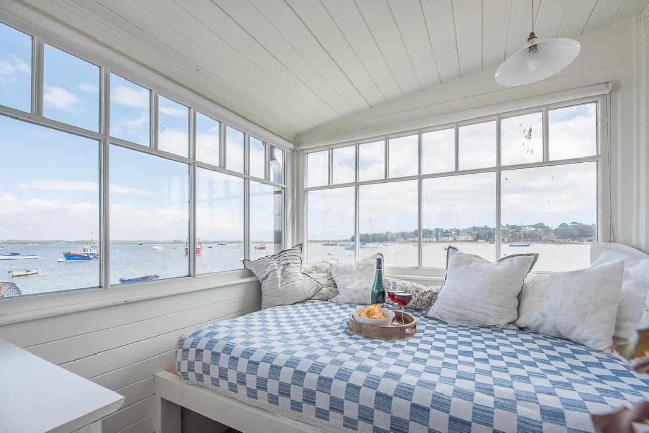 The Boathouse In Felixstowe Ferry - Stunning Waterfront Property Eksteriør billede
